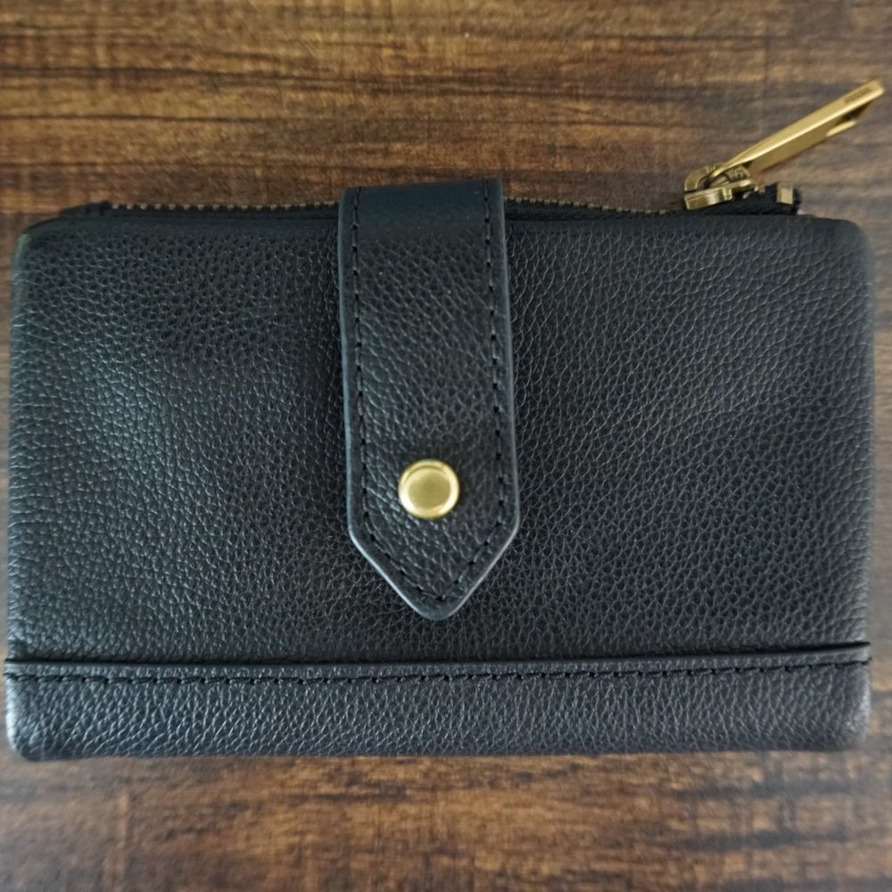 NWT Fossil Lainie Black wallet